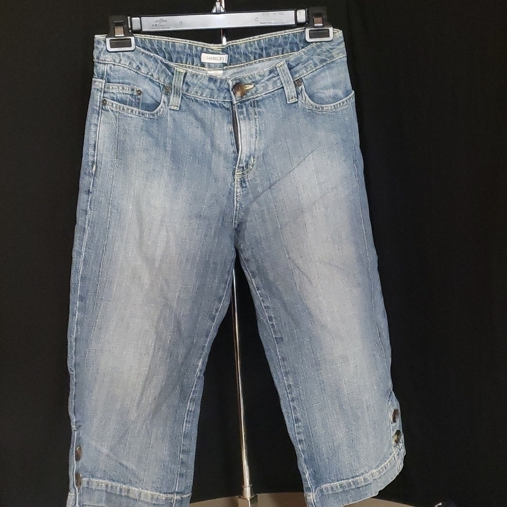 Harold's capri women's jeans size 8 great condition